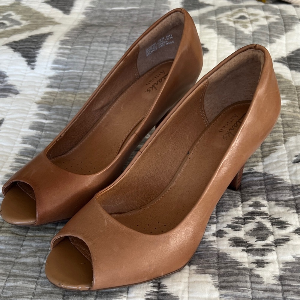 Clarks Women's Brown Peep-Toe Heels